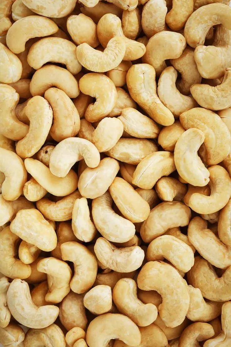 Cashew Nut W320